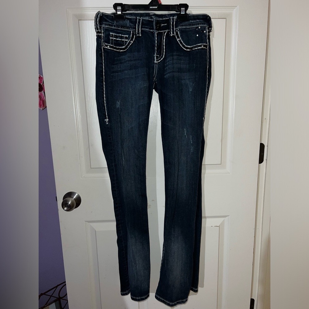 Women’s Cowgirl Tuff “Hot Stuff” jeans. Size 27